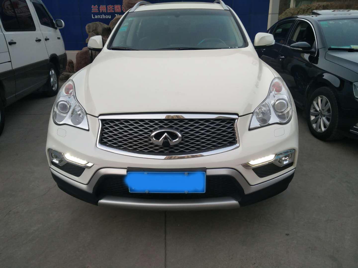 英菲尼迪QX50